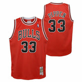 Scottie Pippen #33 Chicago Bulls 1997-98 Youth Swingman NBA Jersey Red (YOUTH) - Taass for sale