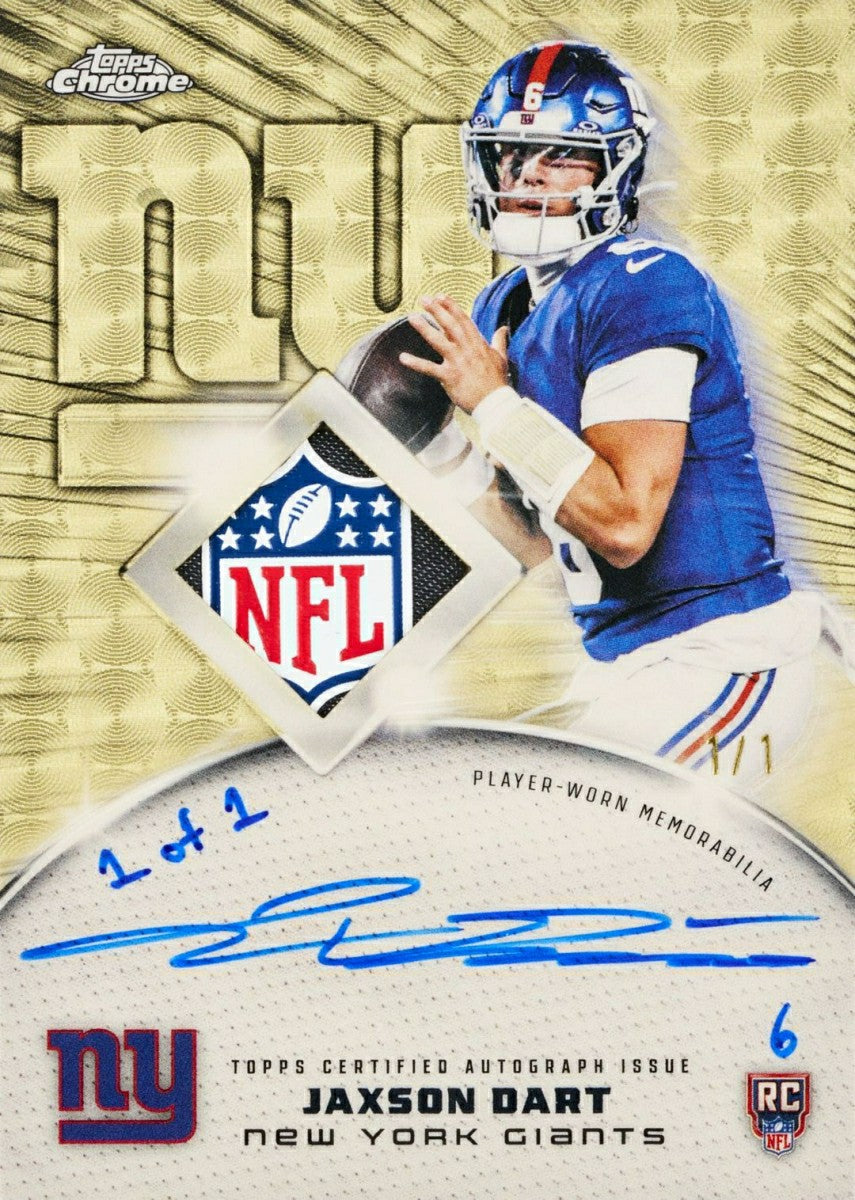 2025 Topps Chrome Football NFL Hobby Pack - Taass near me